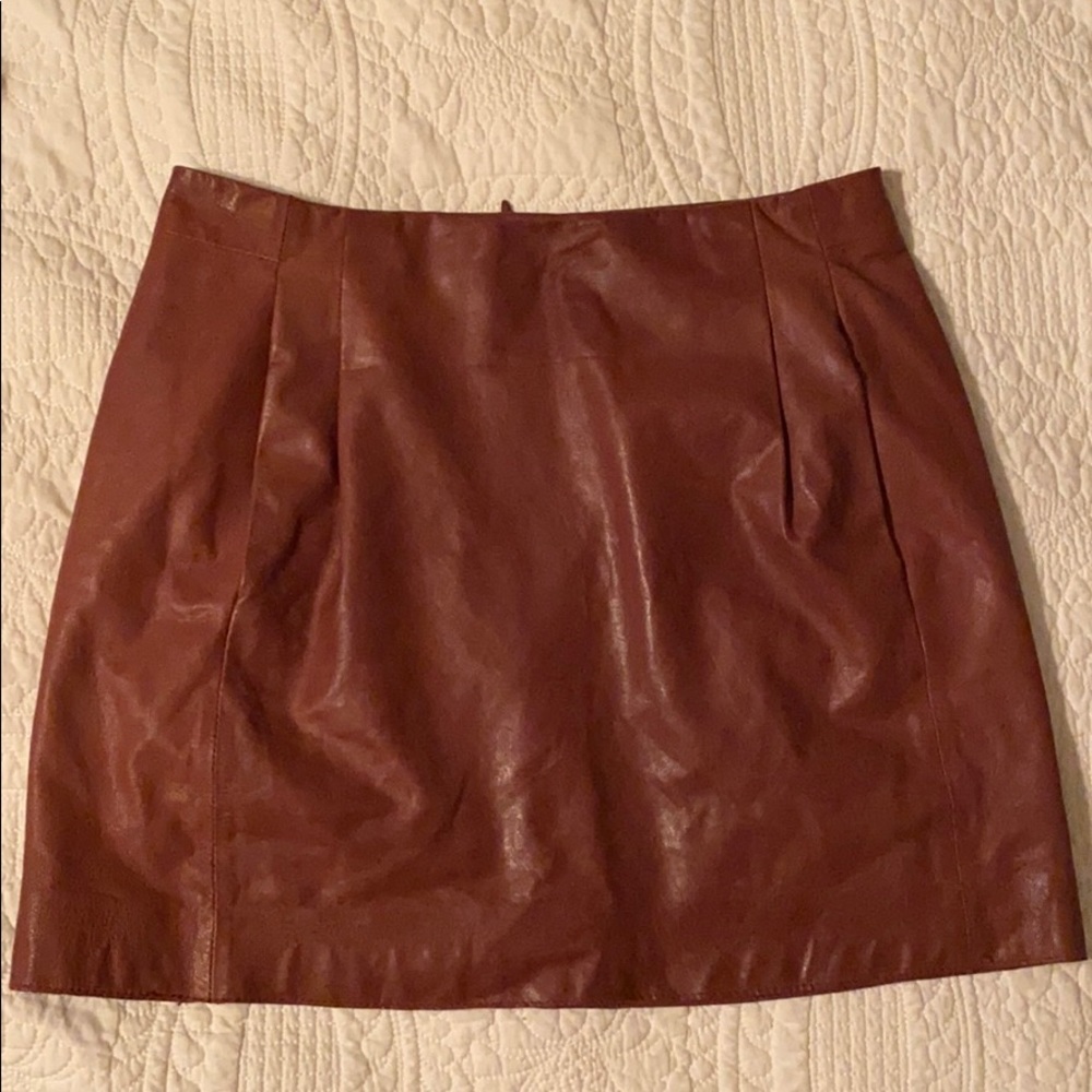 Vince leather skirt with pockets - size 2